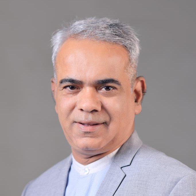 https://www.api.monkvyasa.com/assets/uploads/user/avatar/Ramashankar.jpg